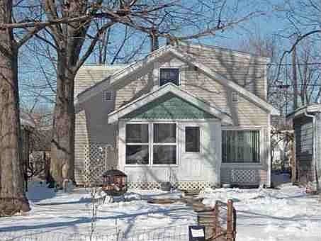 1st image of 815 E Marietta Ave