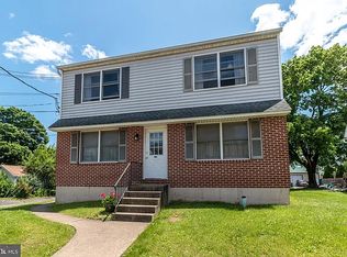214 E 6th St APT B, Red Hill, PA 18076