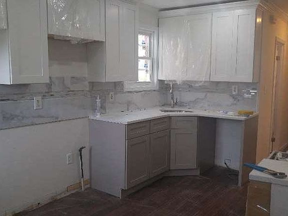 3rd image of 11743 196th St