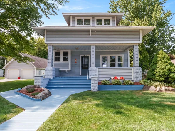 14216 Elkhart Pl, Crown Point, IN 46307