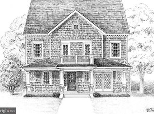 5616 Oak Pl, Bethesda, MD 20817