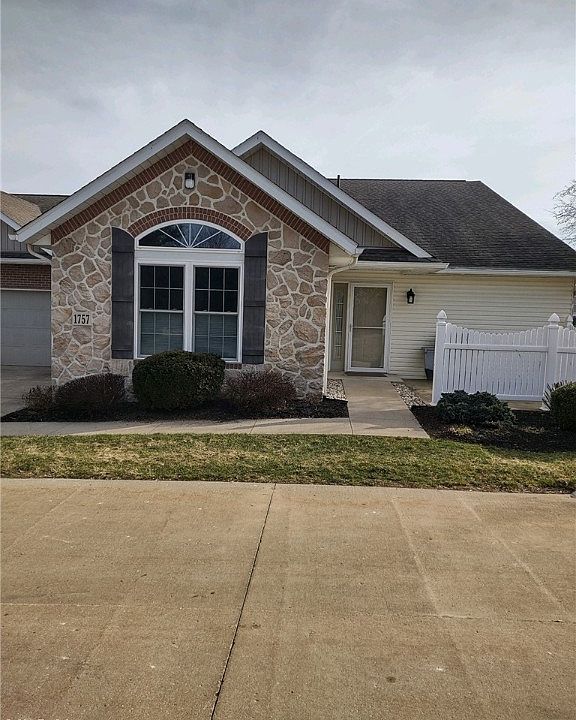 1st image of 1757 Blackberry Ln #1757