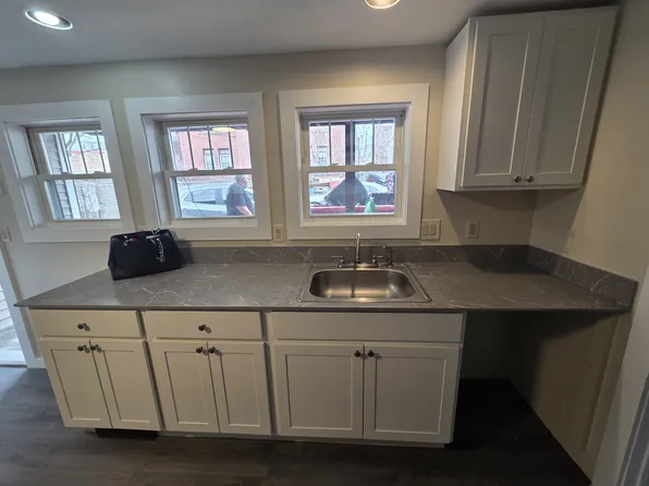 55 Pulaski St #55.5, Ware, MA 01082