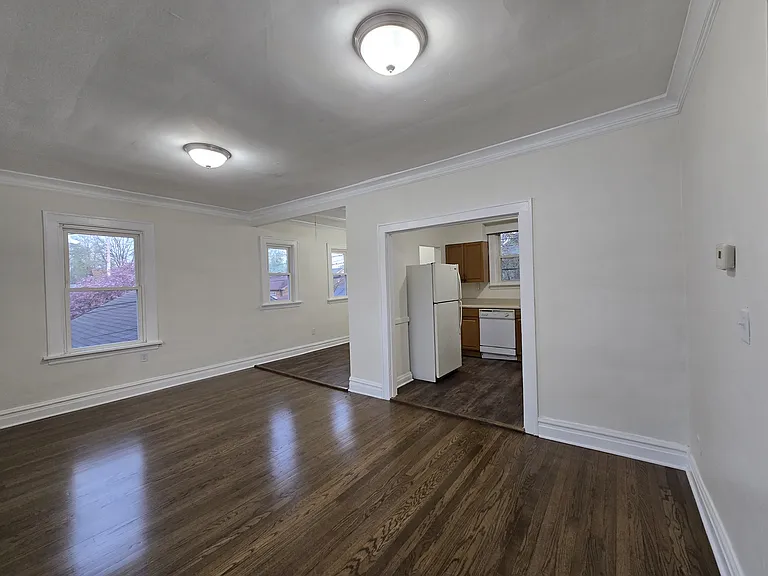 10 Lawndale St #2 — Photo 7