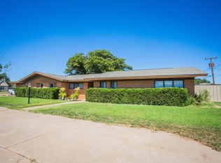 812 1st St, Abernathy, TX 79311