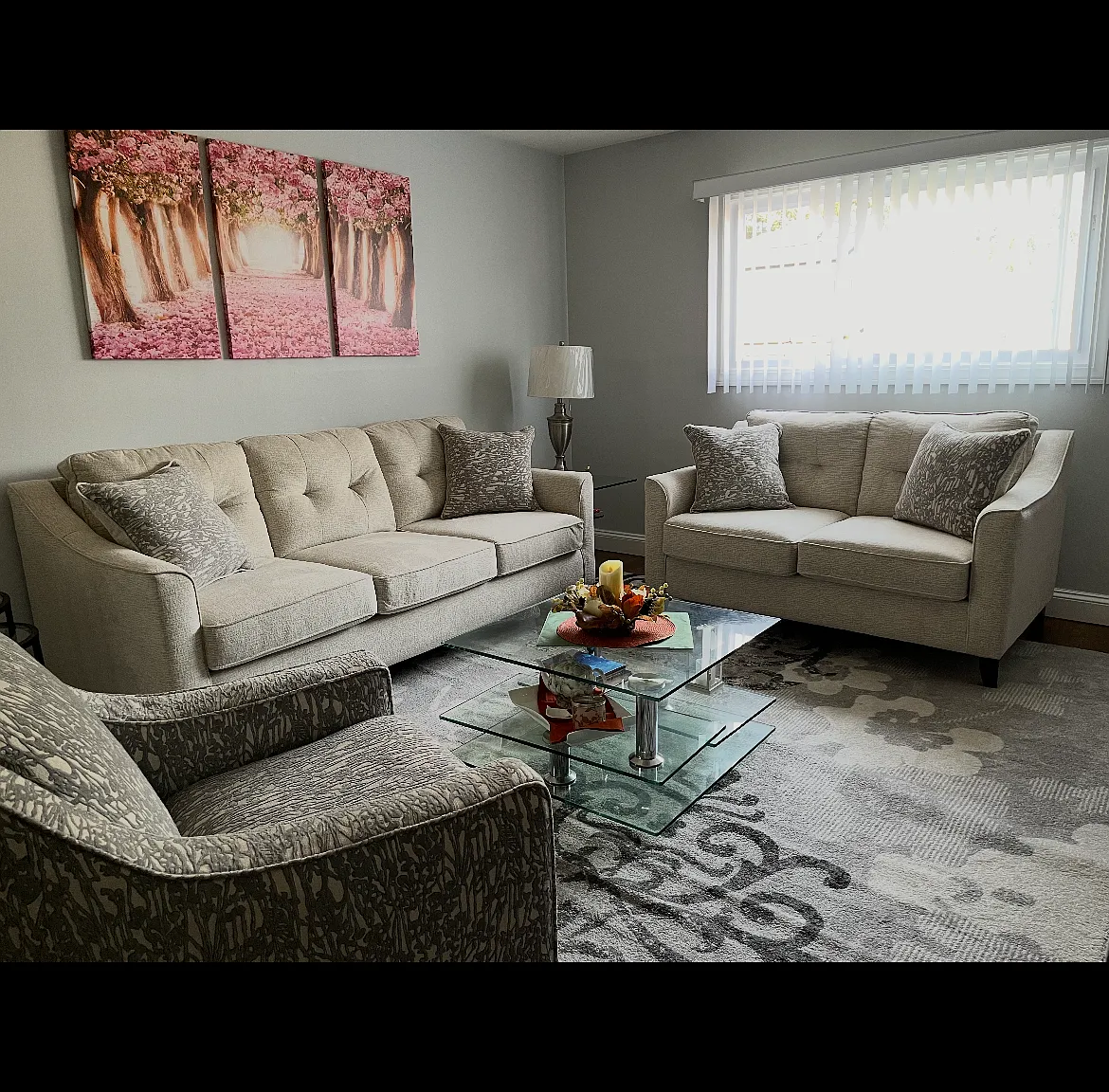 137 Stroud Ave — Photo 1