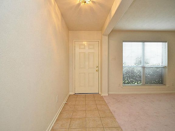 4th image of 20707 Grovedale Dr