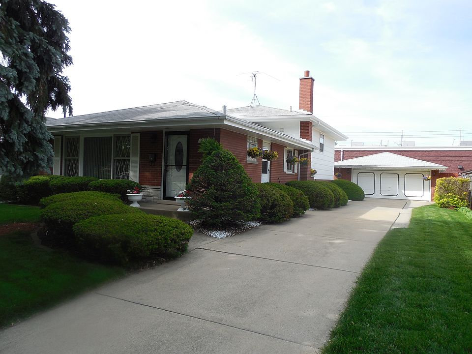 1st image of 273 Bradley Dr