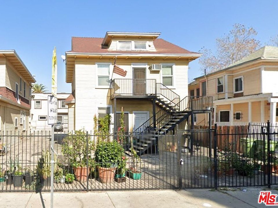 1st image of 1547 W 11th St