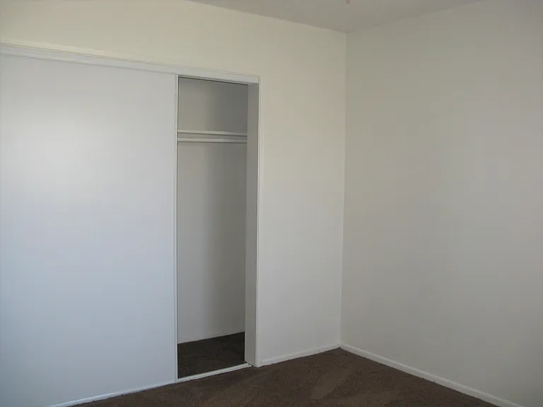 650 Linden Ave — Photo 6