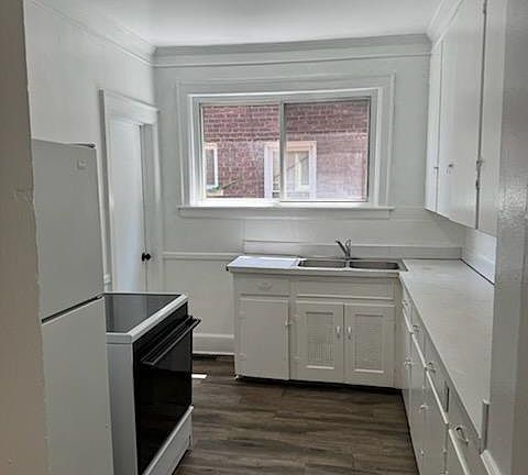 3rd image of 17209 Quincy St Unit 1