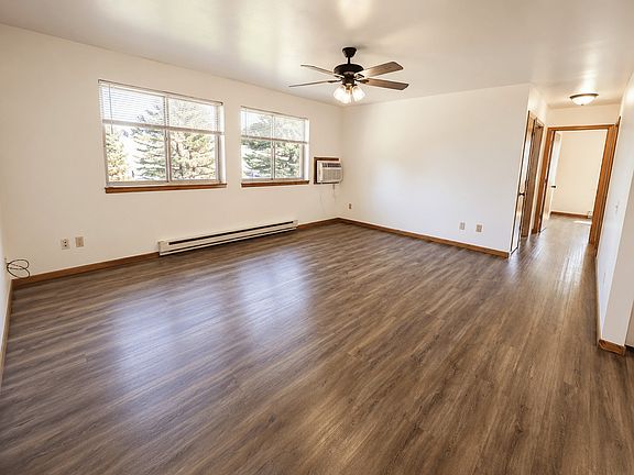 5th image of 101 Sharon St #20803368