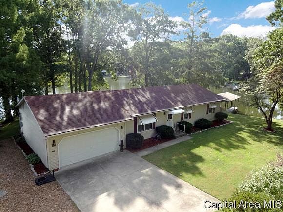 1st image of 15373 Pear Ln