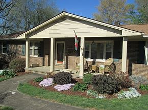 2nd image of 1810 New Haven Dr