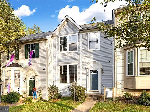 2nd image of 306 Pinnacle Dr