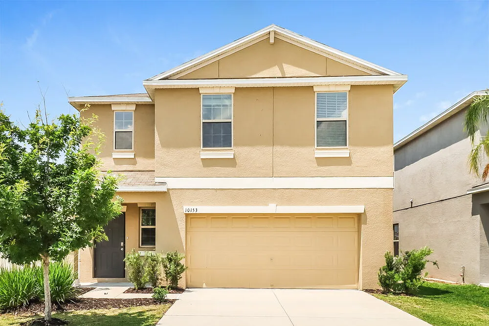 4 bed, 2.5 bath, 1914 sqft, $2,565 — Photo 1