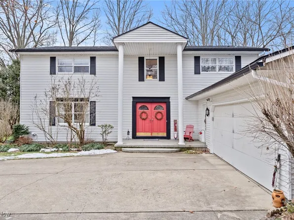 38594 Liberty Ln, Grafton, OH 44044