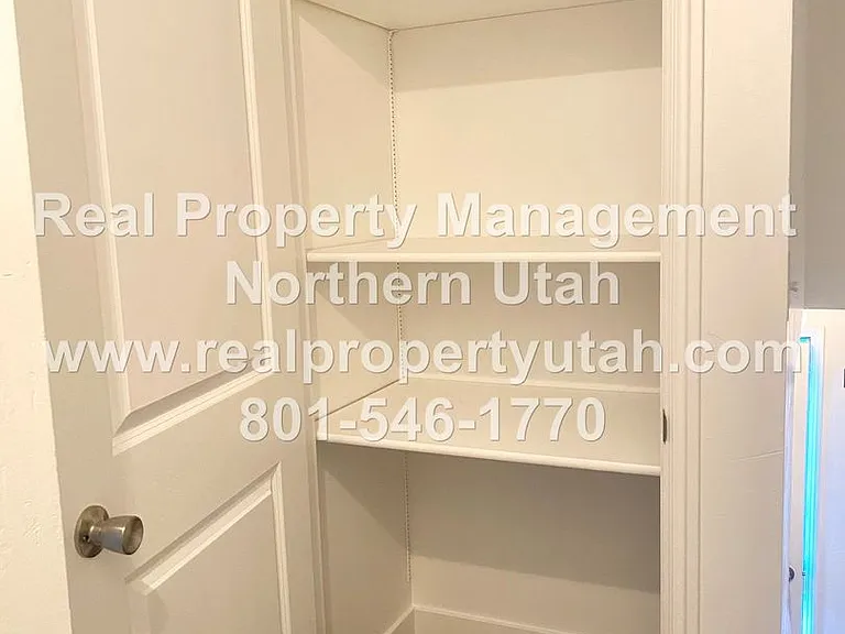 111 E Center St #C5 — Photo 11