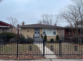 10521 S Cottage Grove Ave, Chicago, IL 60628