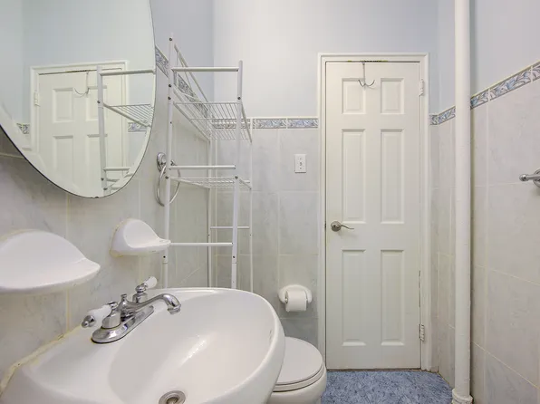 67-35 Yellowstone Boulevard image 18 of 27