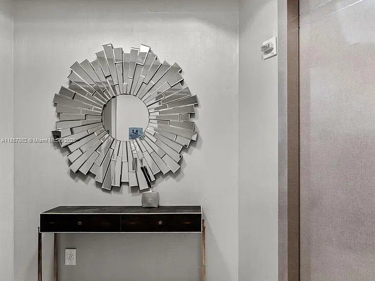 16001 Collins Ave #907 — Photo 2