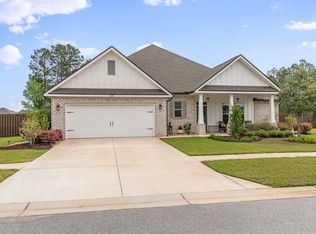 222 Campfire Cv, Freeport, FL 32439