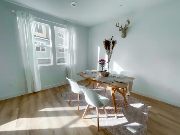 30718 Sugarmill Ln, Union City, CA 94587