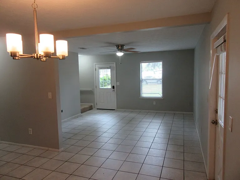 1113 Arthur Ave — Photo 7