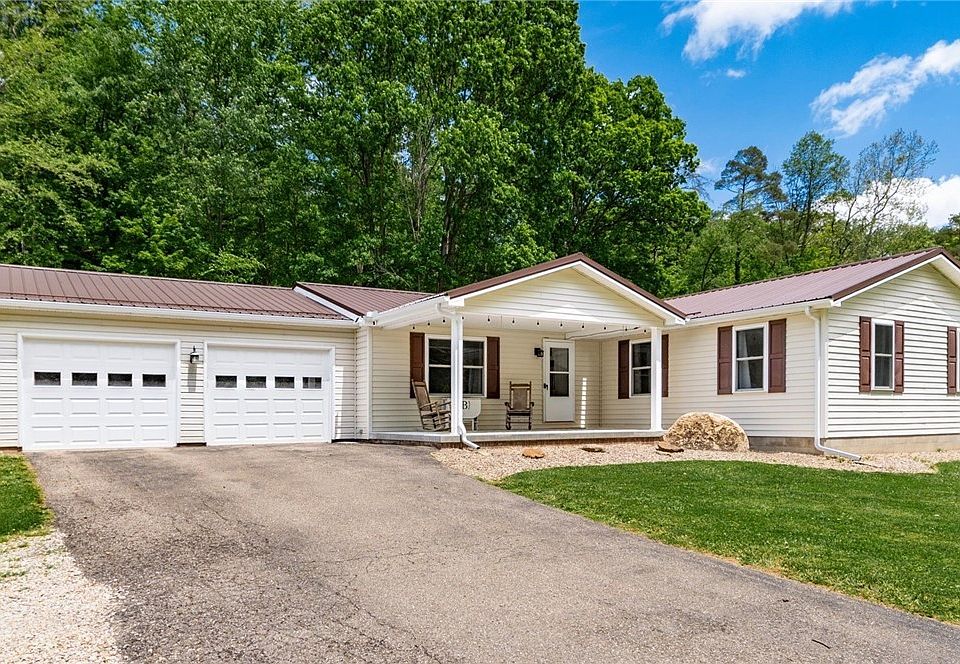 1st image of 385 Irish Ridge Rd
