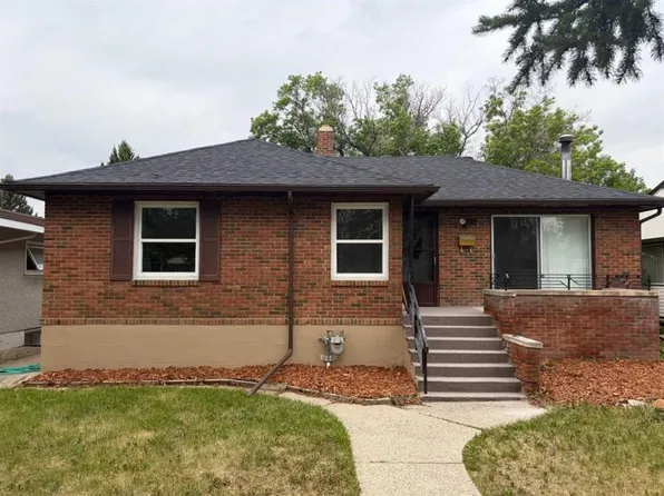 520 E 20th St S, Lethbridge, AB T1J 3H8