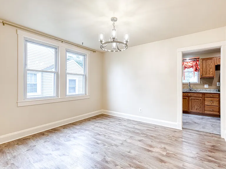 15 Georgia Ave NW — Photo 7