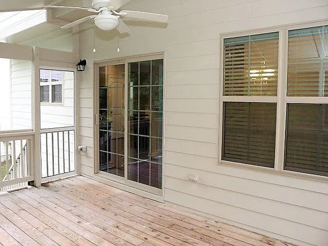 717 Minerva Dale Dr — Photo 27