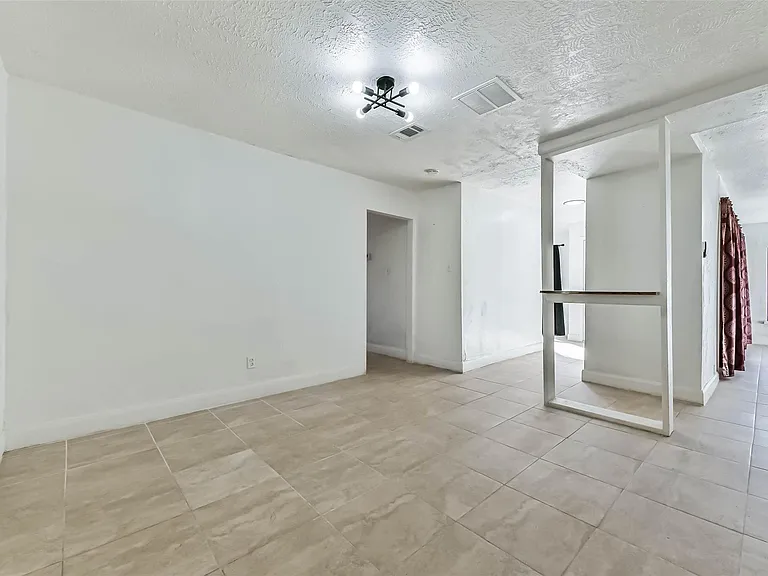 11411 Murr Way — Photo 7