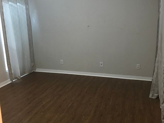 3rd image of 1020 McNeese 15c W