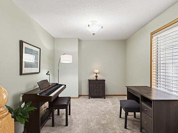 5th image of 4514 Impatiens Ave N