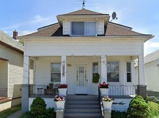 2624 Botsford St, Hamtramck, MI 48212
