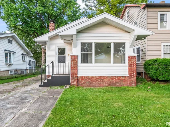 1836 S Douglas Ave, Springfield, IL 62704