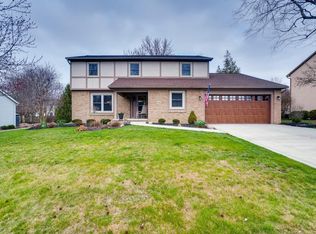 1096 Carousel Ct, Westerville, OH 43081