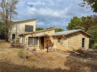 10 Old Shawnee Trl, Wimberley, TX 78676