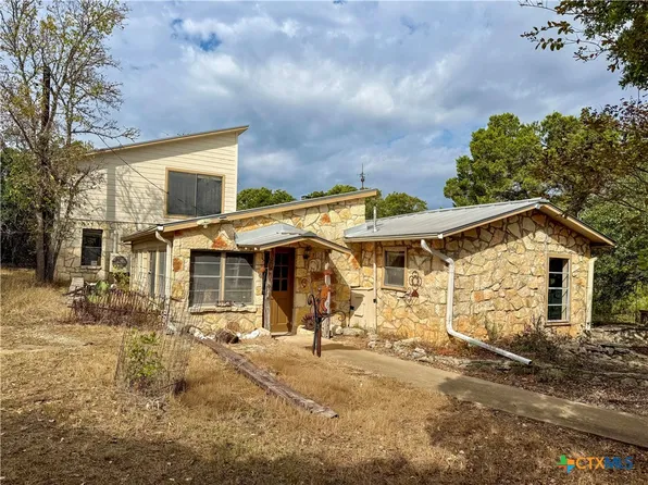 10 Old Shawnee Trl, Wimberley, TX 78676