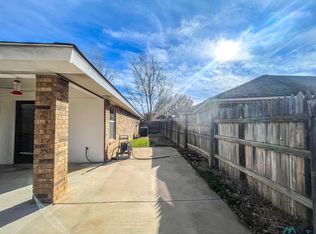 2140 Northglen Dr, Clovis, NM 88101