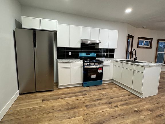 2nd image of 48 Geary St