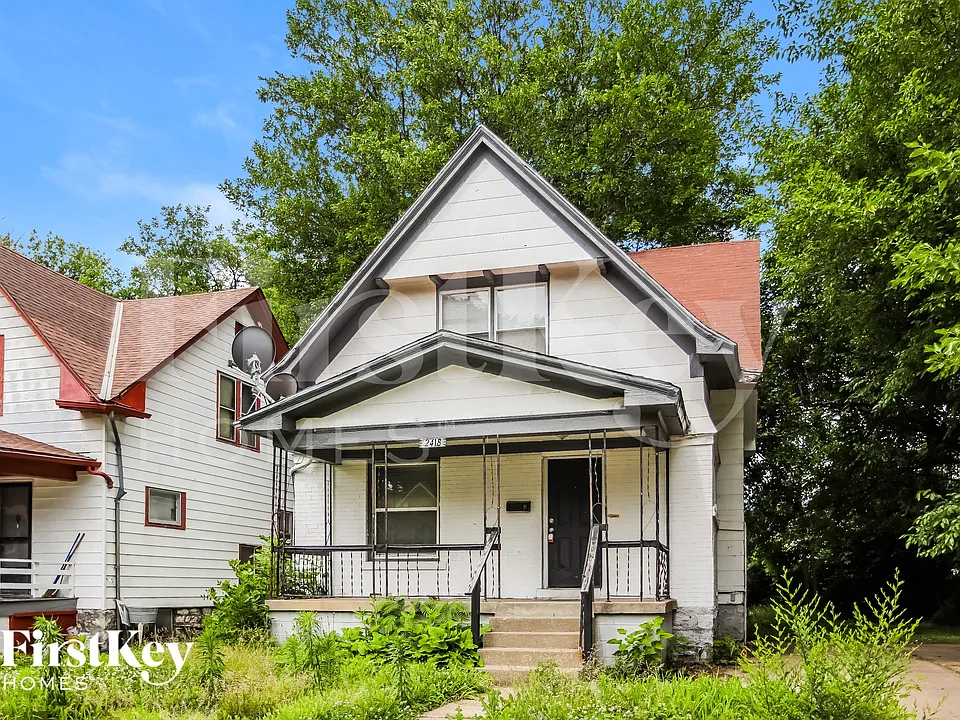 2418 Norton Ave
