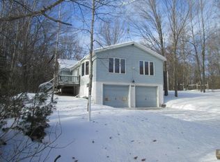 5829 Star Rd, Johannesburg, MI 49751