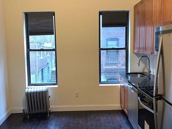 2nd image of 3084 34th St APT 1E