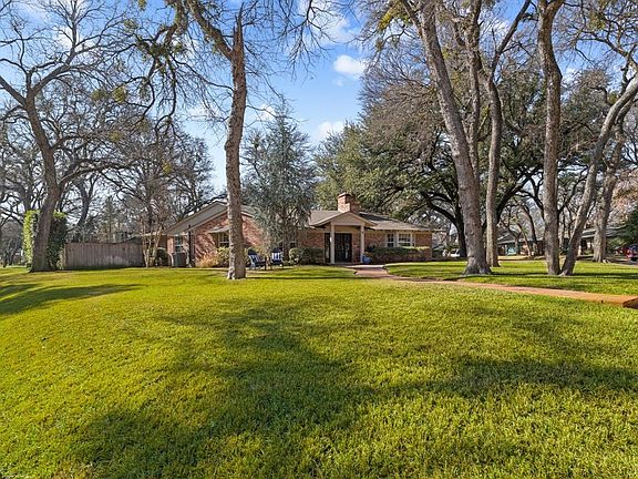 5th image of 2901 Owenwood Dr