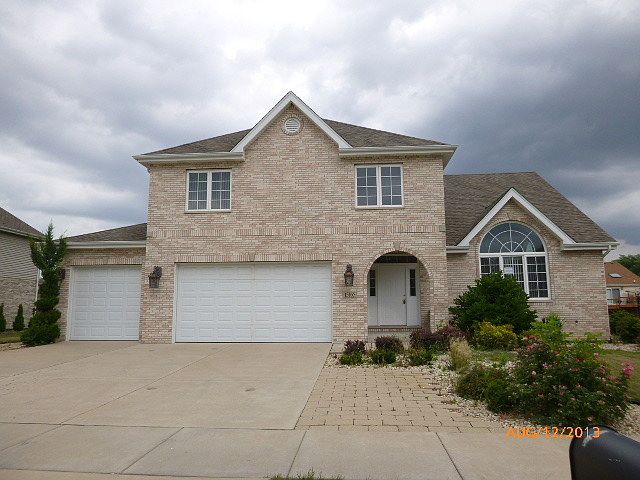 1st image of 15165 Forestview Ln
