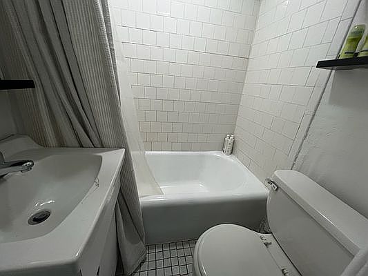 4th image of 244 W 10th St APT 18