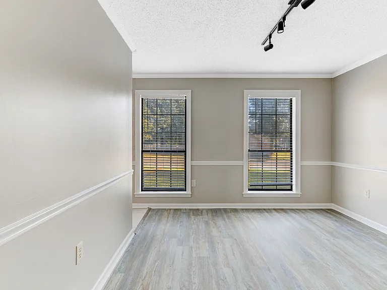 7801 Autumn Creek Dr — Photo 5