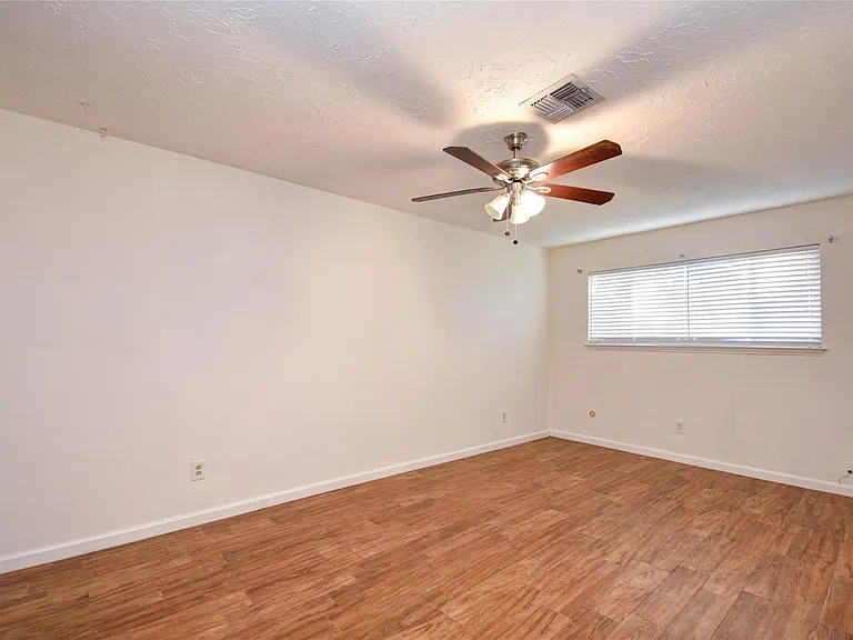 9510 Huntington Way Dr — Photo 21